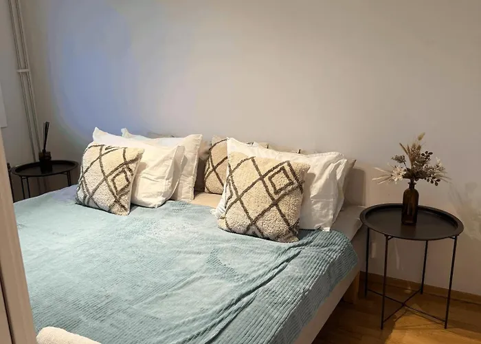 Idyllic In Appartement